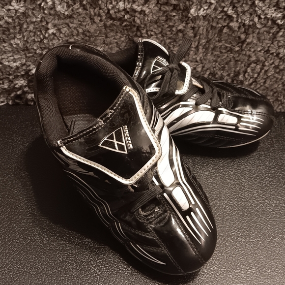 Vizari ( Gender nutral)  Cleats - Picture 8 of 12